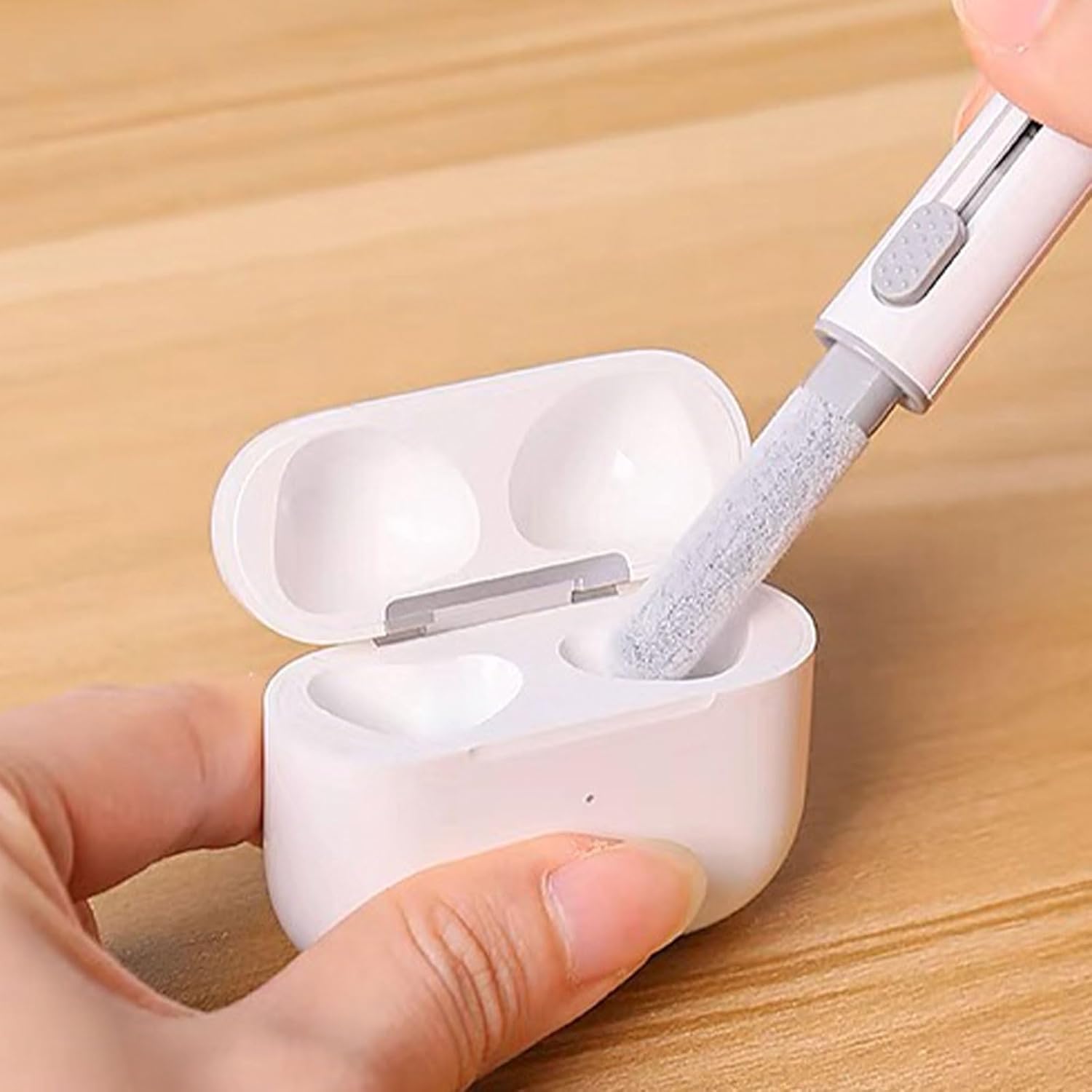 Earbud Cleaning Kit 3-in-1 Earphone Cleaner Kit Multifunctional Earphone Cleaner