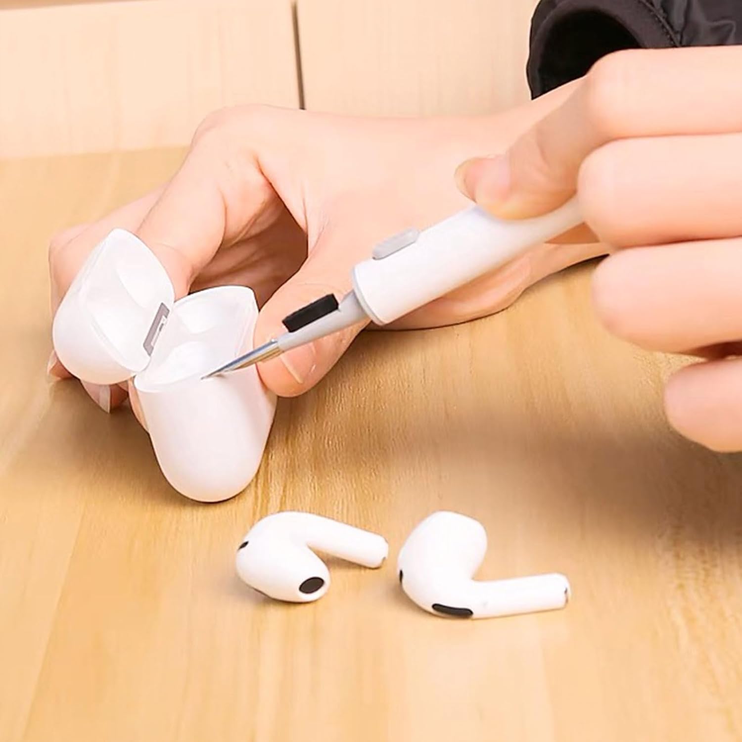 Earbud Cleaning Kit 3-in-1 Earphone Cleaner Kit Multifunctional Earphone Cleaner
