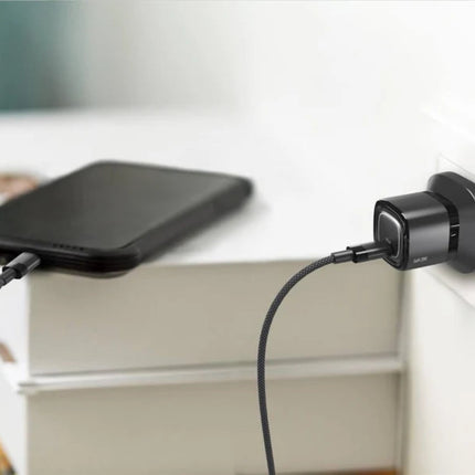 WYEFLUX Single USB-C Charging Kit with USB-C to USB-C Cable (Gan III)